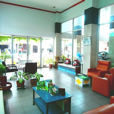 Seabreeze Mansion Hotel Phuket Buitenkant foto