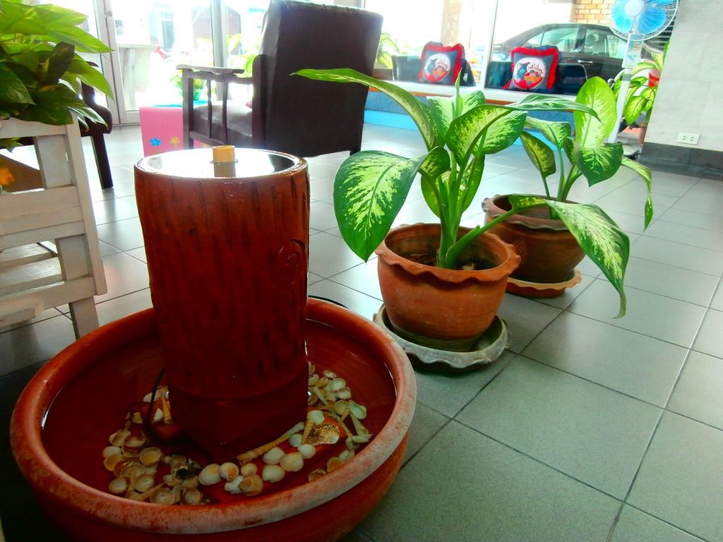 Seabreeze Mansion Hotel Phuket Buitenkant foto