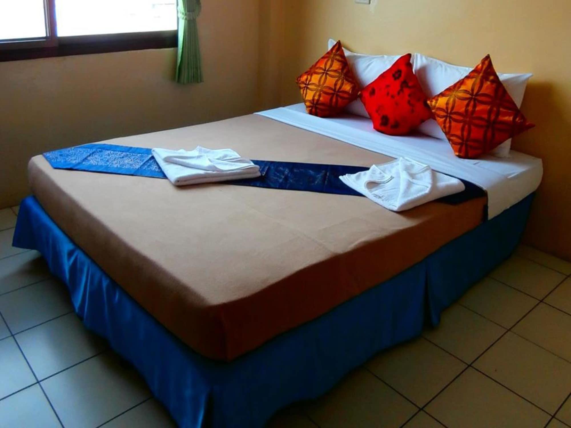 Seabreeze Mansion Hotel Phuket Buitenkant foto