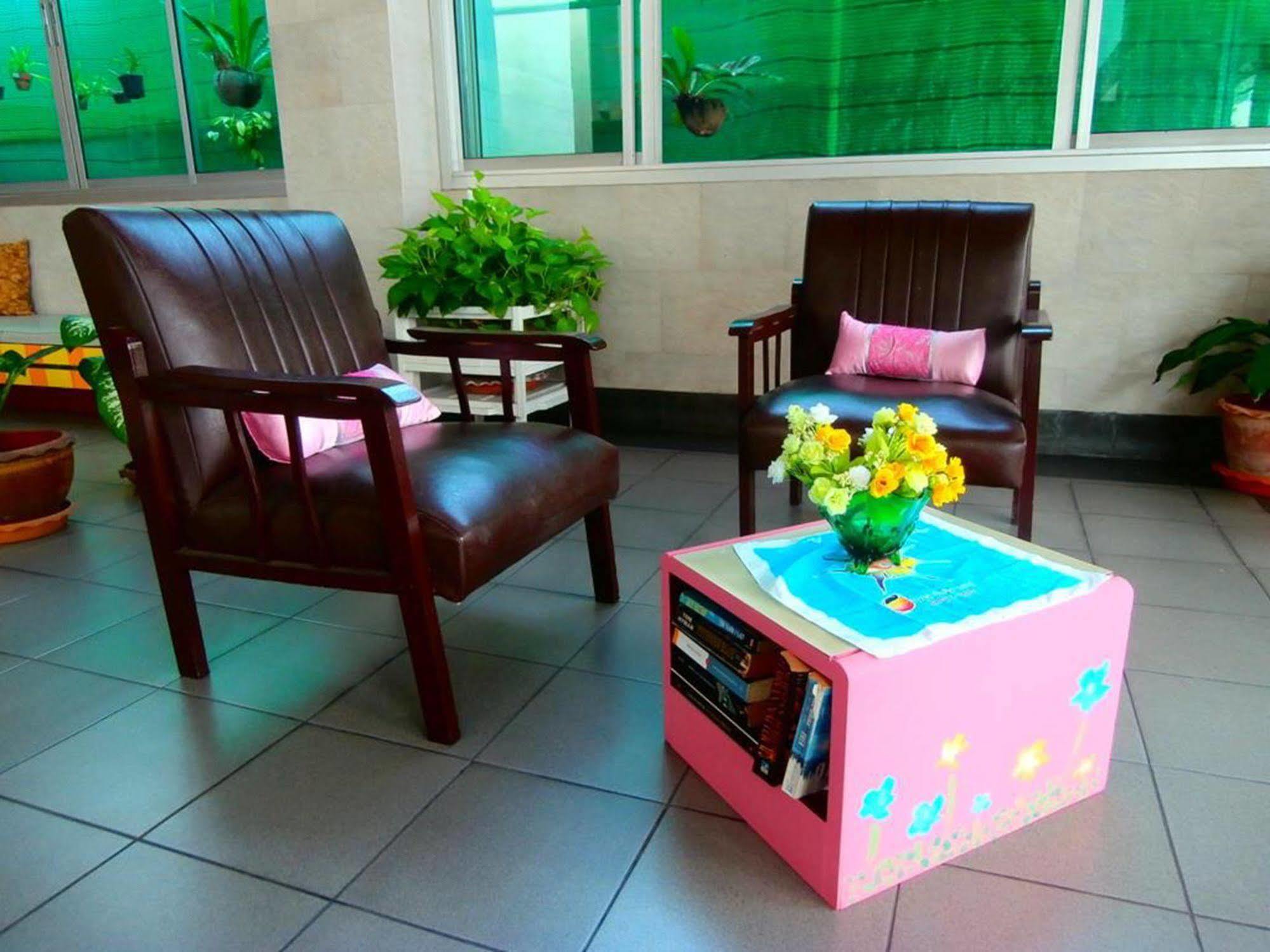 Seabreeze Mansion Hotel Phuket Buitenkant foto