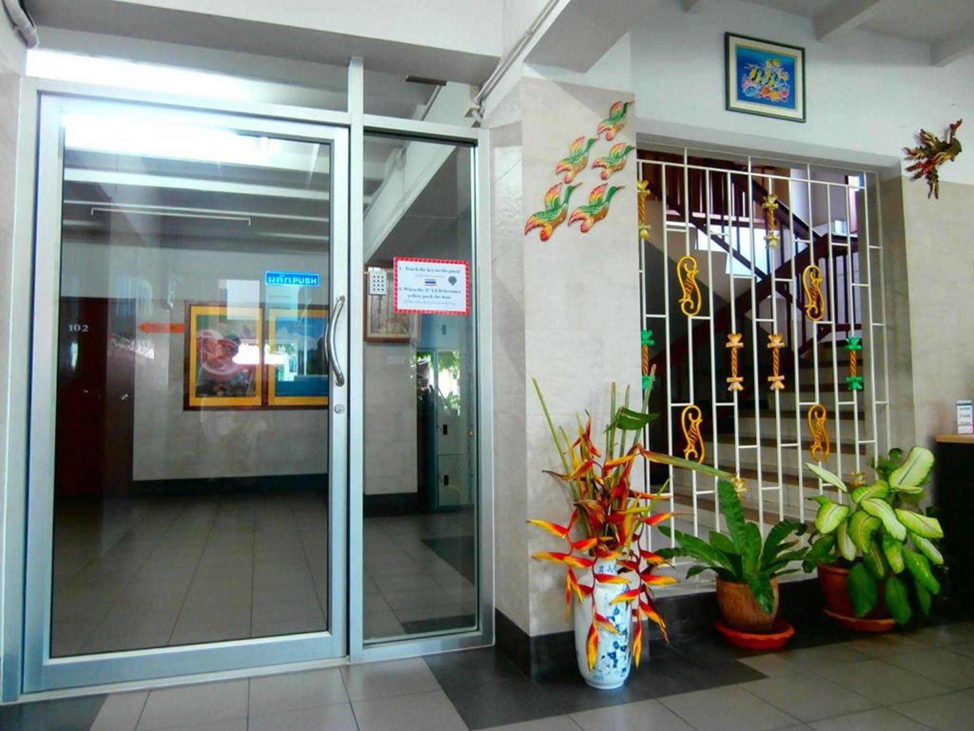 Seabreeze Mansion Hotel Phuket Buitenkant foto