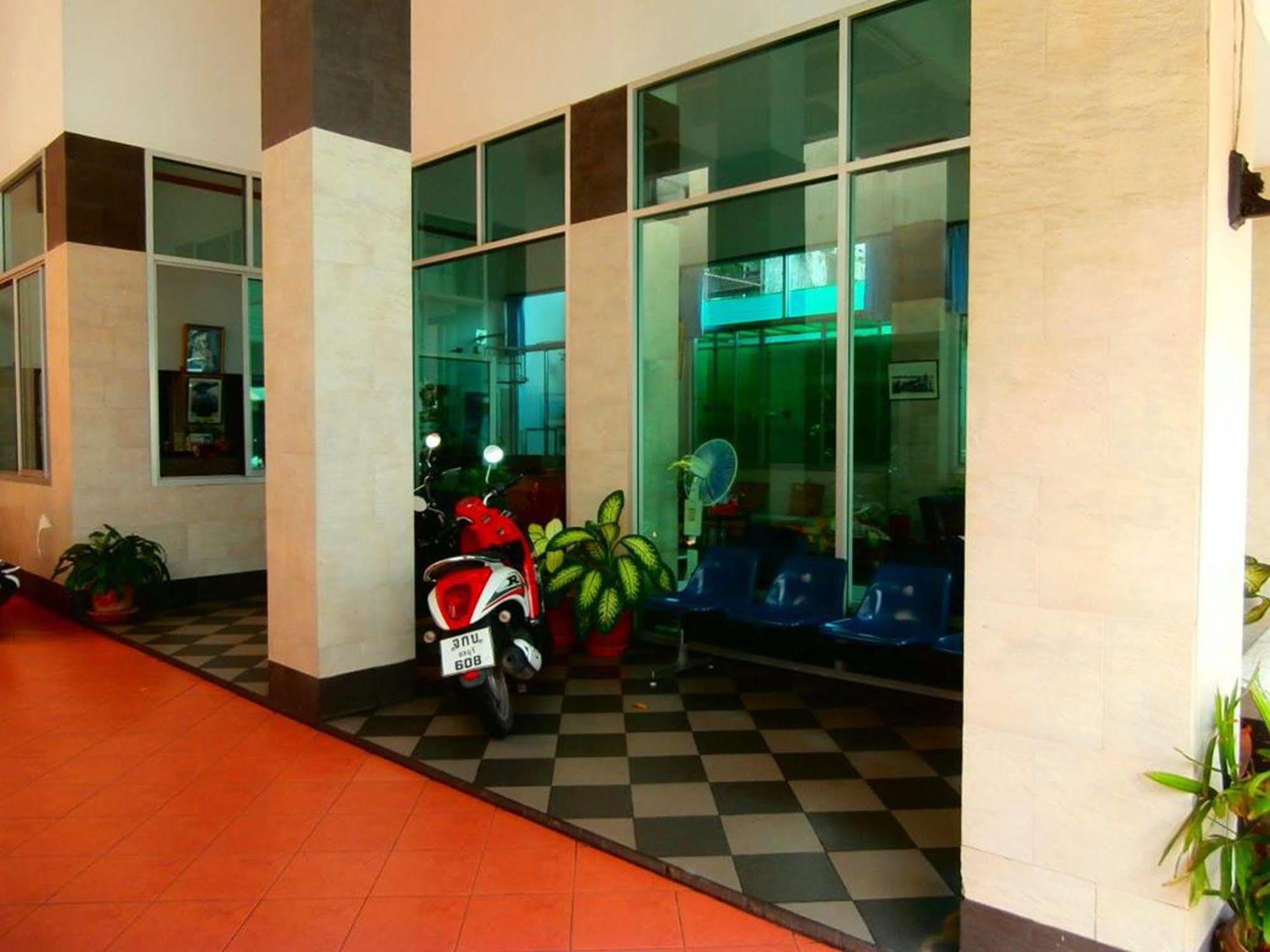 Seabreeze Mansion Hotel Phuket Buitenkant foto